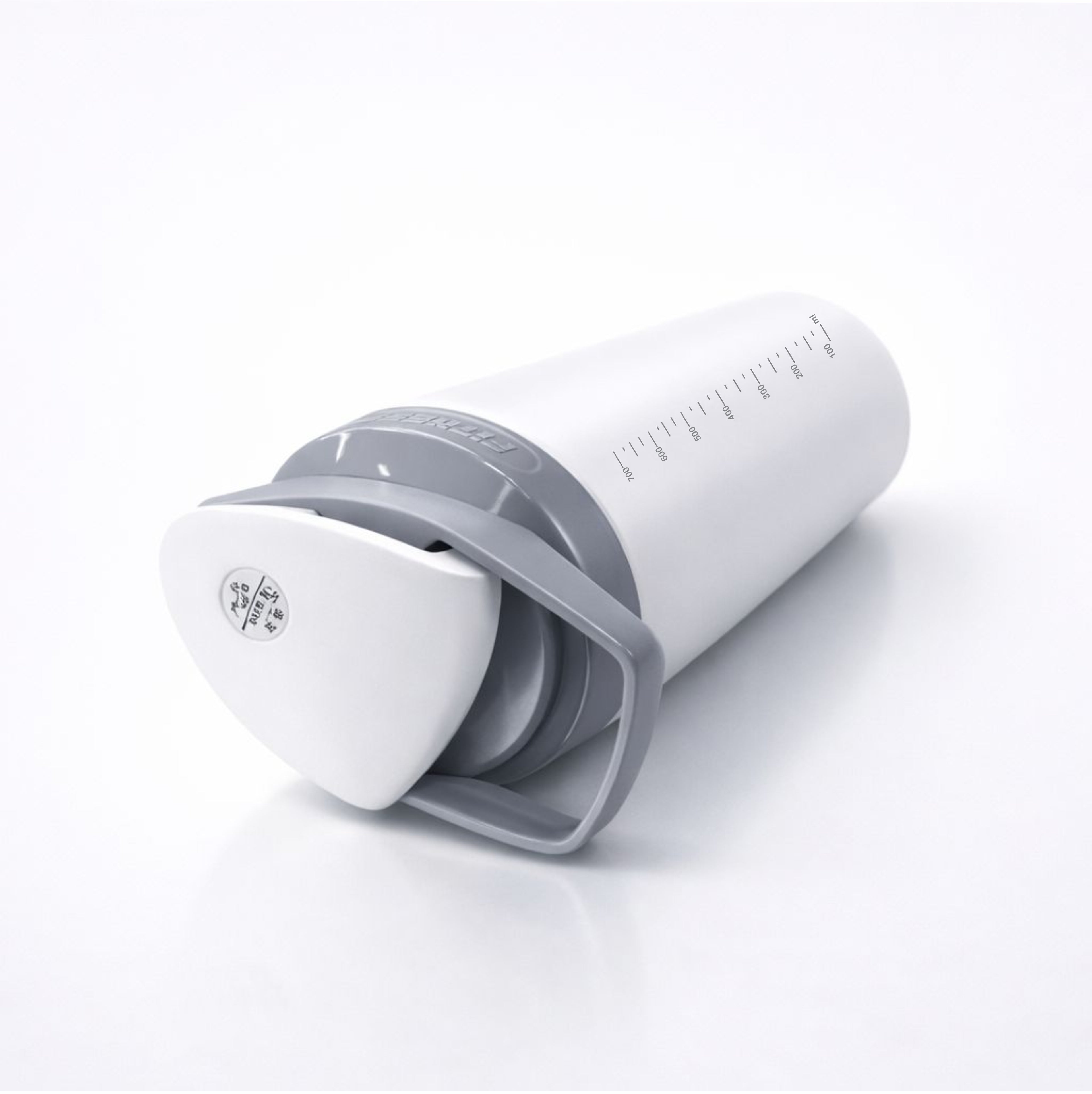 iShake Stainless Steel Gym Shaker 700ml - white Colour